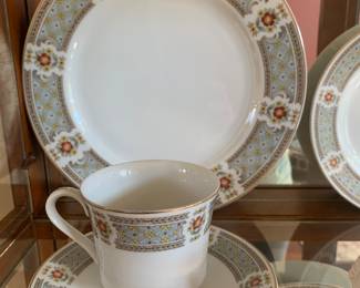 Japan Premiere Fine China, Sonata service for 8.