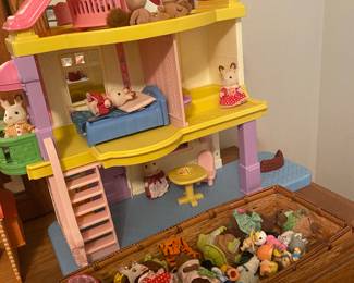 Fisher price first dollhouse, calico critters figures-