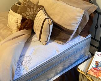 Nice queen mattress and box spring, metal bed with head & foot board. Classic style! 