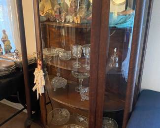 Beautiful antique display cabinet with curved glass!! Stunning!!