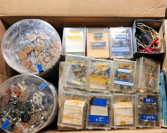 SO MANY electronics and do-dads