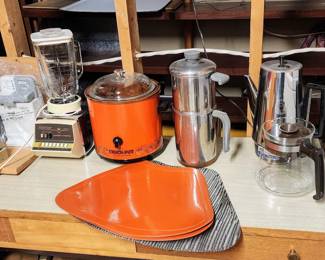 Vintage small appliances - Osterizer Pulse-o-matic, Rival Crock Pot, and percalotors