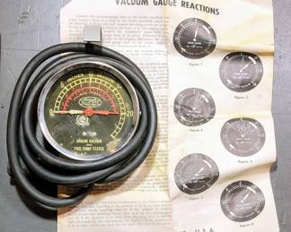 SO MANY electronics and do-dads