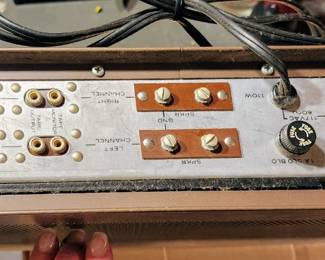 SO MANY electronics and do-dads