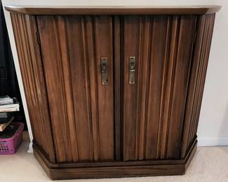 Beautiful Mid Century Modern Furniture - Wood side bar