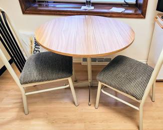Small round kitchen table with 2 matching chairs  