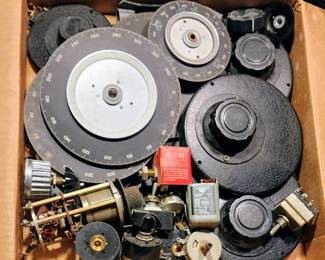 SO MANY electronics and do-dads