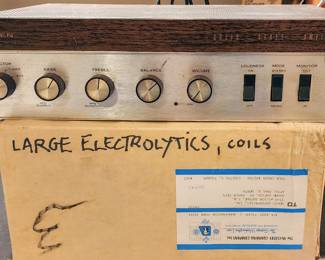 SO MANY electronics and do-dads