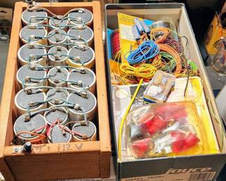 SO MANY electronics and do-dads