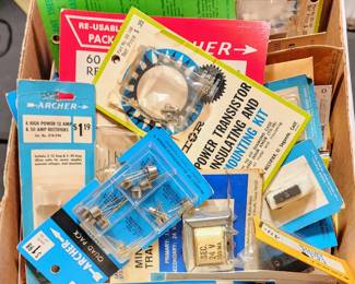 SO MANY electronics and do-dads