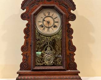 antique mantle clock