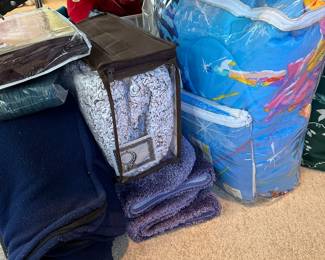 Comforters & Blankets