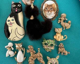 Several Vintage Pins