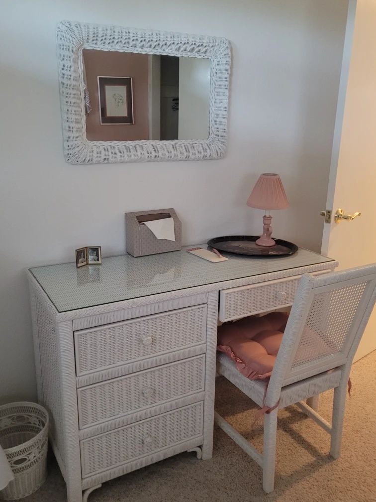 Fair Oaks Estate Sale starts on 12/1/2023