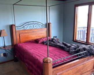 Bob Timberlake queen size bed with custom canopy and nightstands built in and Tempurpedic mattress