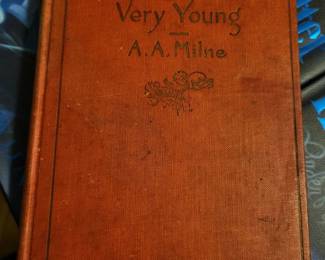 Antique books (winnie the pooh)