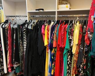Wide selection of women's plus size clothing 1x, 2x, 3x, tops, blouses, pants, skirts, cozy wear, formal wear.