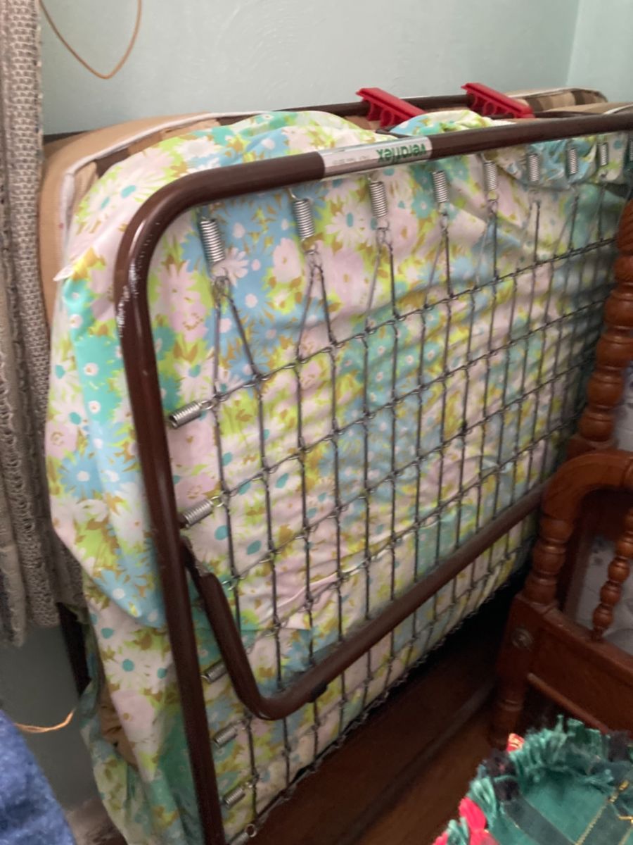 KEARSLEY ESTATE SALE in Flint, MI starts on 12/1/2023