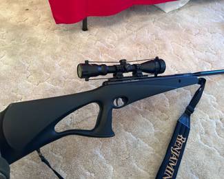 Benjamin Trail 1100 break barrel .22 air rifle with scope and padded case