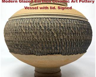 Lot 863 RUSSELL KAGAN Mid Century Modern Glazed Earthen Ceramic Art Pottery Vessel with lid. Signed