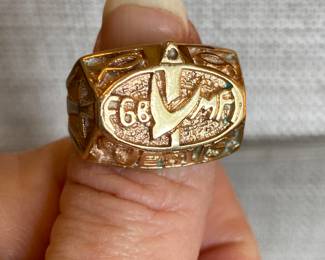 #31 -14kt gold tested, Founded 1968 united ministers sz 8 to 9 . 13.80 grams $575