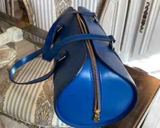 #8 - $850 - Vintage Louis Vuitton Epi line, Soufflot,  blue.Very good condition. 