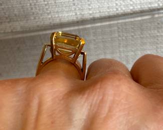 #33 - 14kt yellow gold with large emerald citrine sz5 - $550