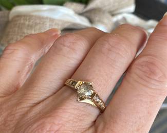 #6 - (1) Yellow gold 14kt setting with pear shape 1.01 carats from Bere - comes with appraisal.     $2,000