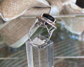#7 -  White gold 14kt setting custom ring made by Bere 14.64 gr. Onyx $399 