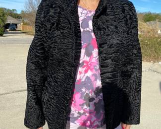 $150 curl Rabbit jacket sz 8 to 10