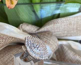 #13 - 14kt white gold ring with diamonds sz 5.5 - $495