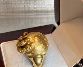#34 - Tested 18kt gold world globe with leazard hand  size 5 -11.79 grams – size 5 - $695 