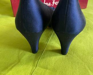 #96 - $50 Salvatore Ferragamo royal blue satin pumps. Size 8 