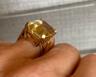 #33 - 14kt yellow gold with large emerald citrine sz5 - $550
