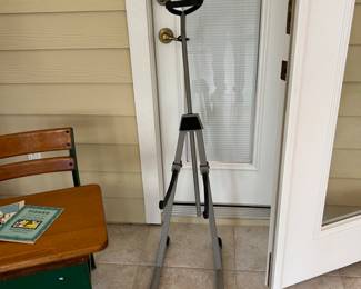 Cello stand