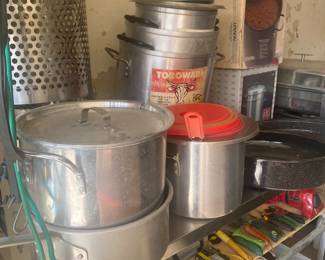 Tons of restaurant supply 