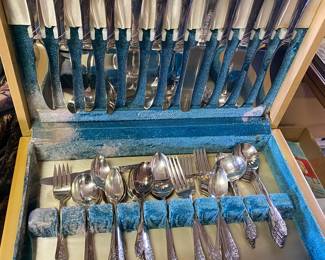 Silverplated Flatware Set