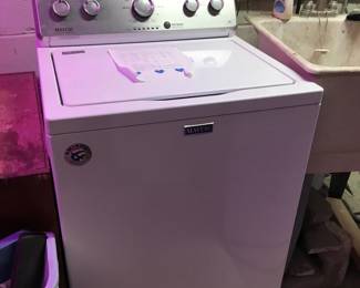 Maytag washer, works great!  