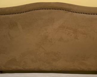 King Headboard w Nailhead Accent