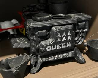 Vintage Cast Iron Toys Stove
