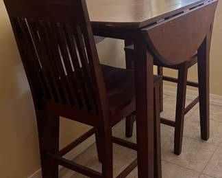 Drop-leaf Pub Table w 2 Chairs