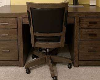 Office Desk and Hutch