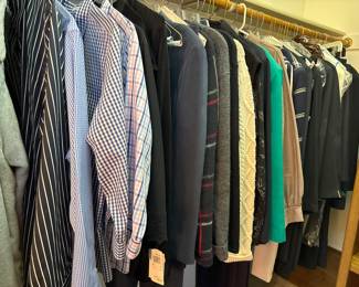 Ladies casual to dressy clothes
Size 14