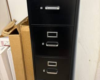 4 drawer file cabinet 
