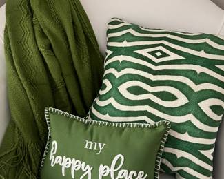 Throw Pillows & Blanket