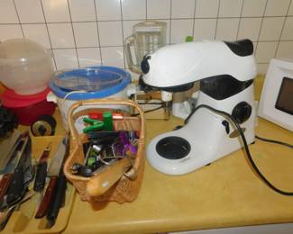Small Kitchen Appliances And Kitchenware