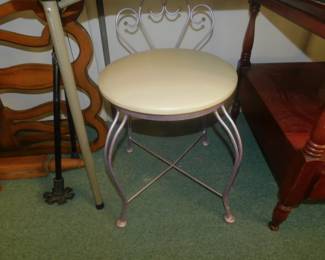 Vanity Seat