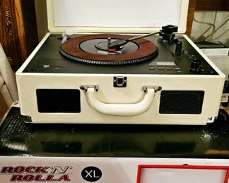 New with box Rock N Rolla record player/CD player Bluetooth speaker