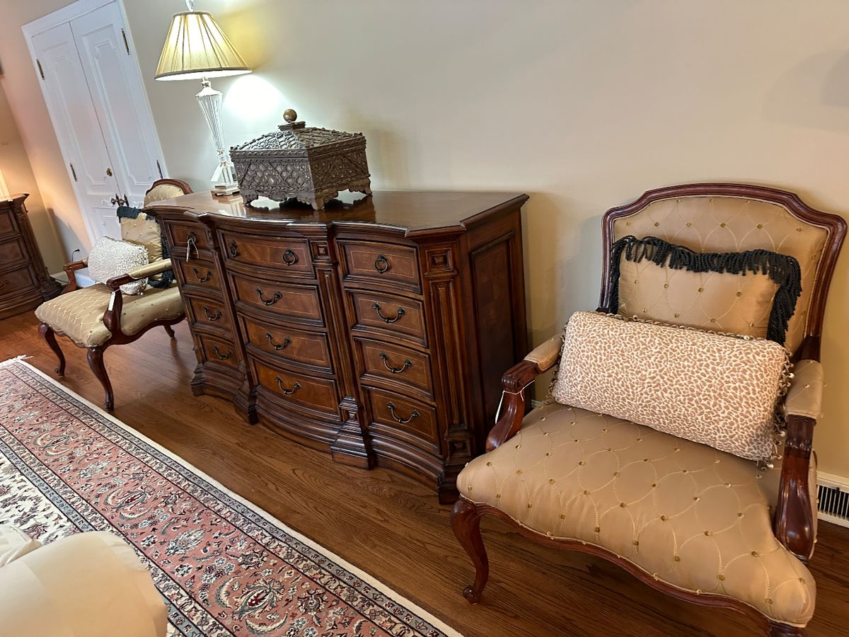 30 Year Grosse Pointe Park Resident Estate Sale starts on 11/30/2023