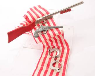 Toy guns/ handcuffs lot